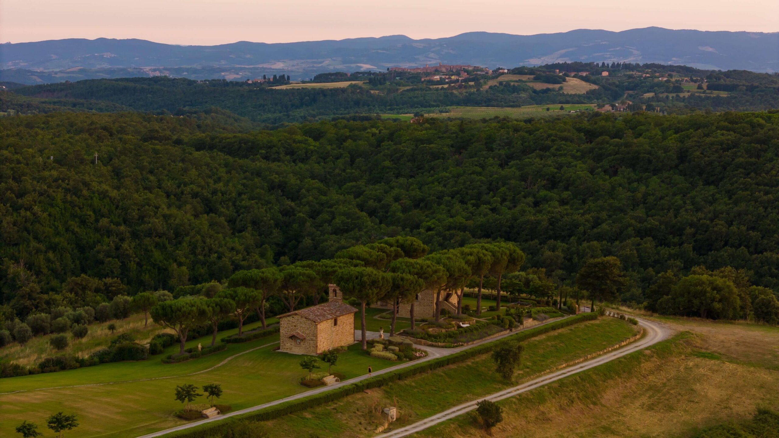 chiesa-san-giovanni-borghi-dell-eremo